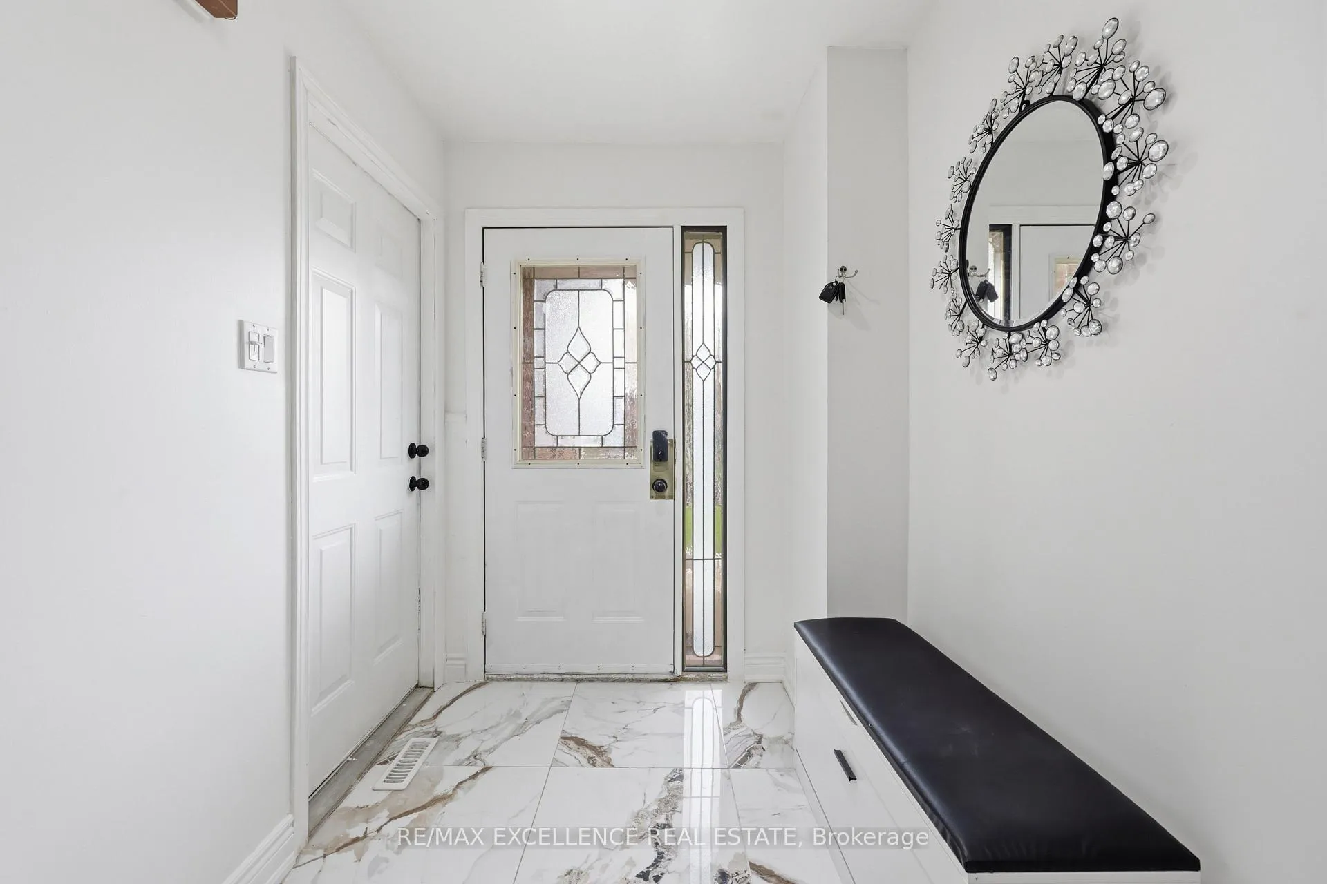 Photo 2 of 86 Trewartha Crescent, Brampton, Heart Lake West — HOMEH