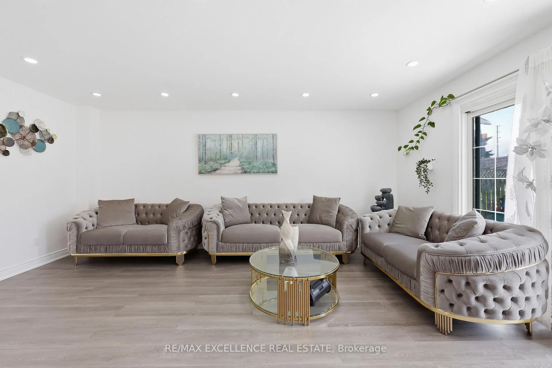 Photo 8 of 86 Trewartha Crescent, Brampton, Heart Lake West — HOMEH