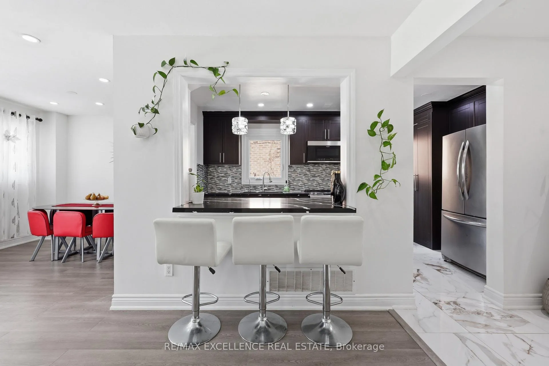 Photo 10 of 86 Trewartha Crescent, Brampton, Heart Lake West — HOMEH