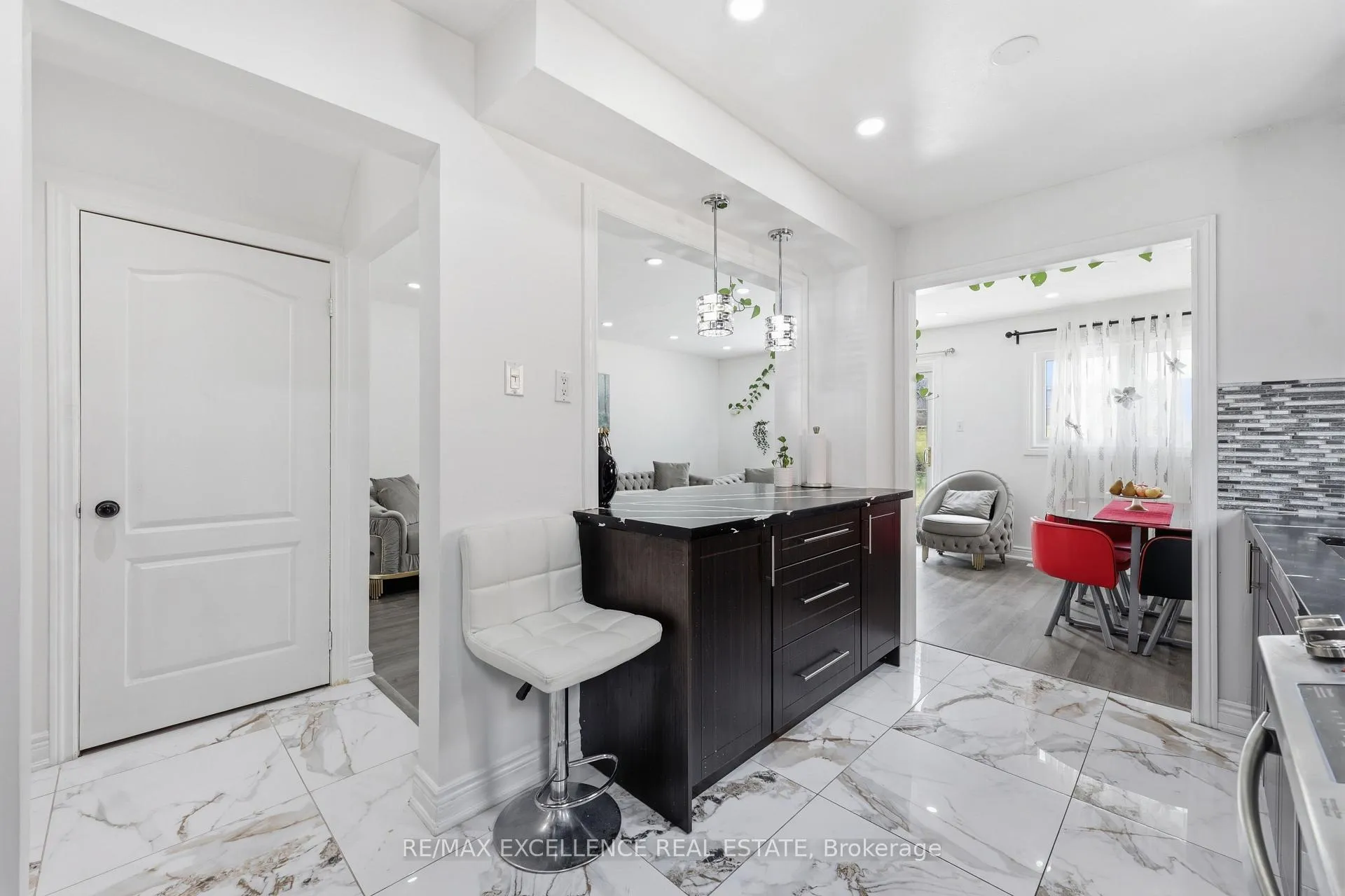 Photo 14 of 86 Trewartha Crescent, Brampton, Heart Lake West — HOMEH