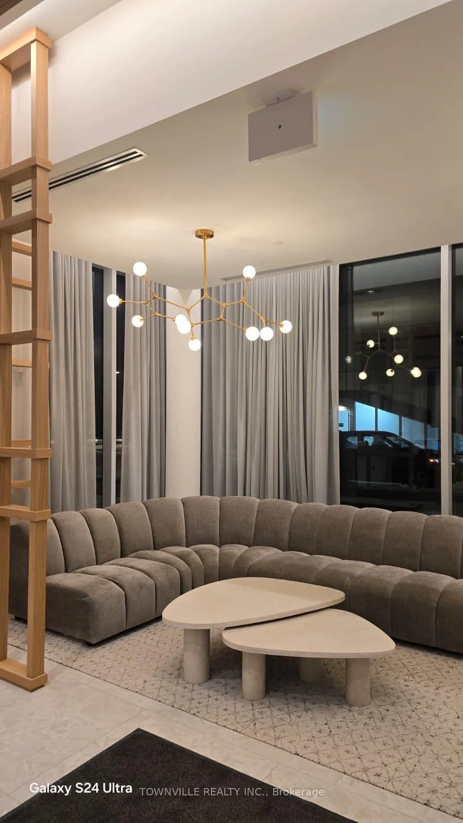 Photo 5 of Unit 1105, 10 All Nations Drive, Brampton, Northwest Brampton — HOMEH