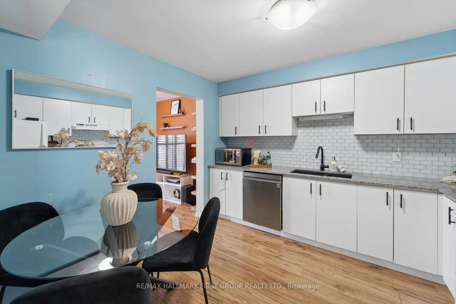 Photo 7 of 95 Vail Meadows Crescent, Clarington, Bowmanville — HOMEH