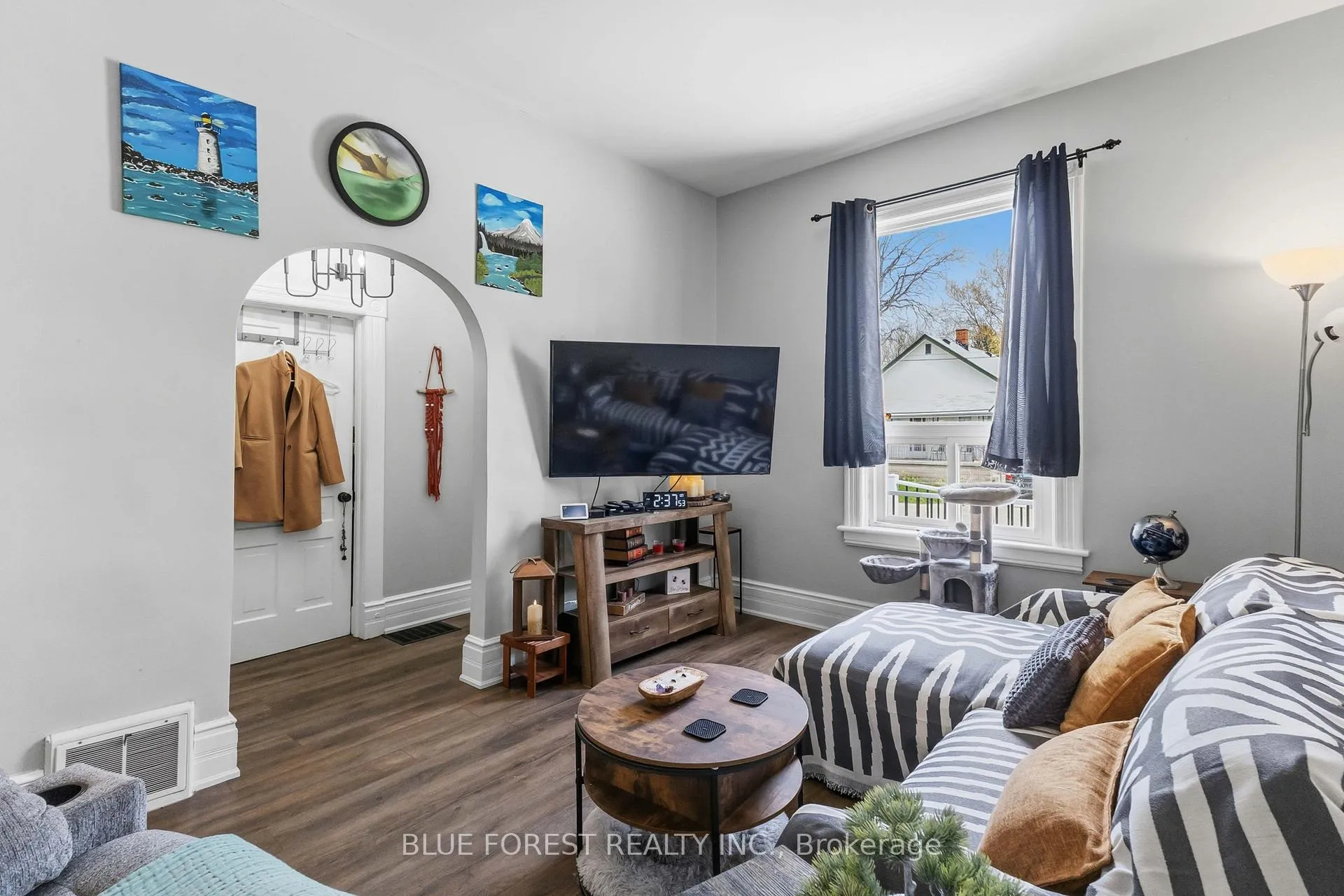 Photo 13 of 47 Devonshire Place, St. Thomas — HOMEH