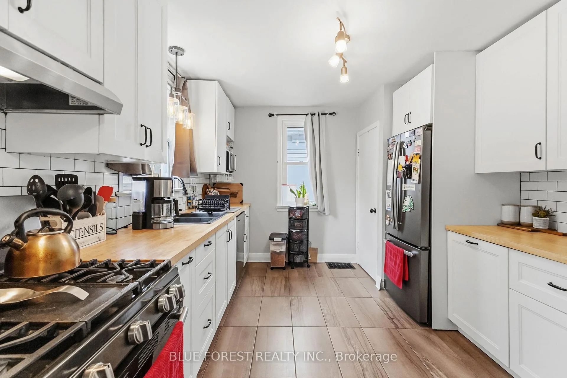 Photo 21 of 47 Devonshire Place, St. Thomas — HOMEH