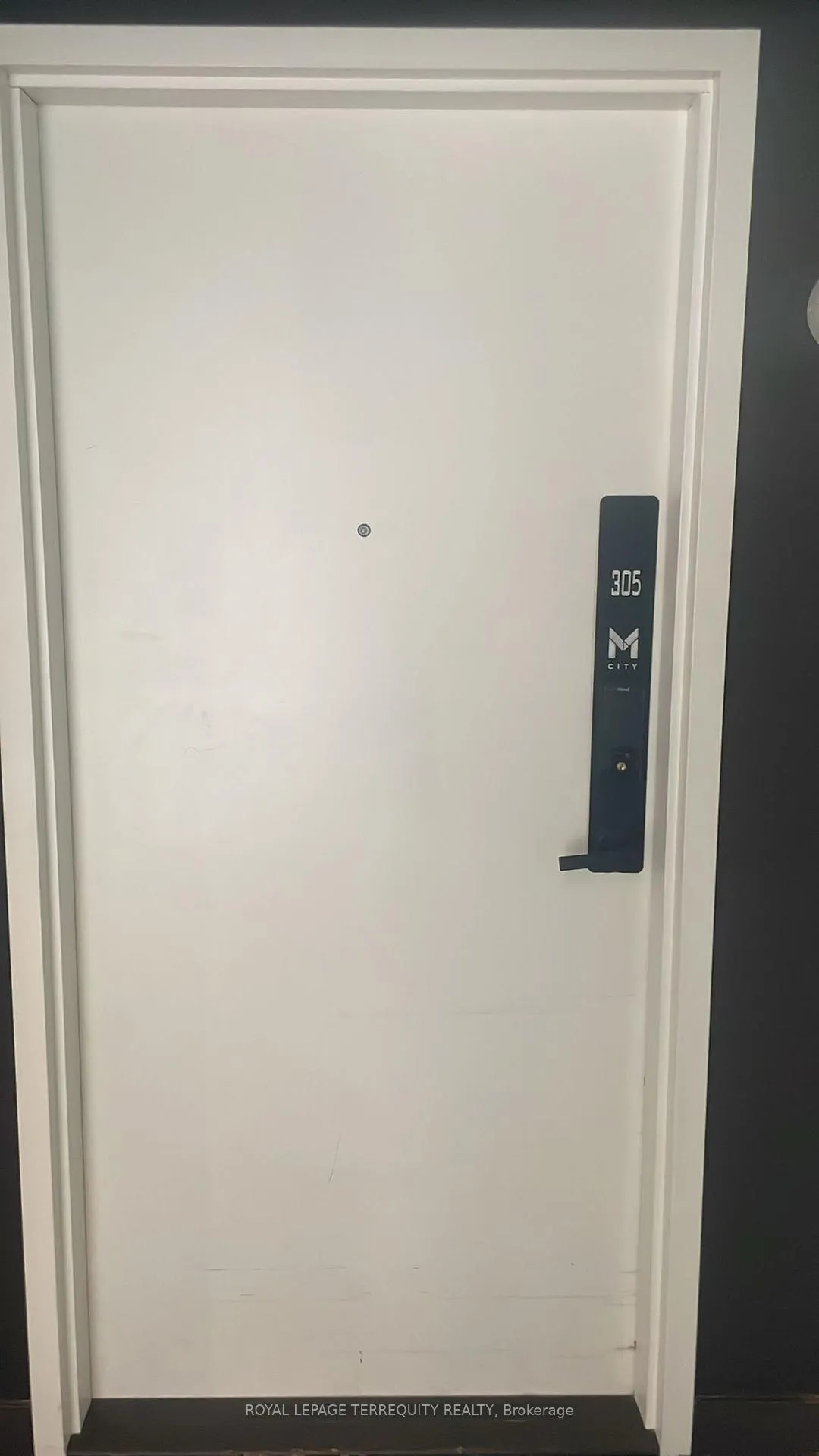 Photo 10 of Unit 305, 3900 Confederation Parkway, Mississauga, City Centre — HOMEH