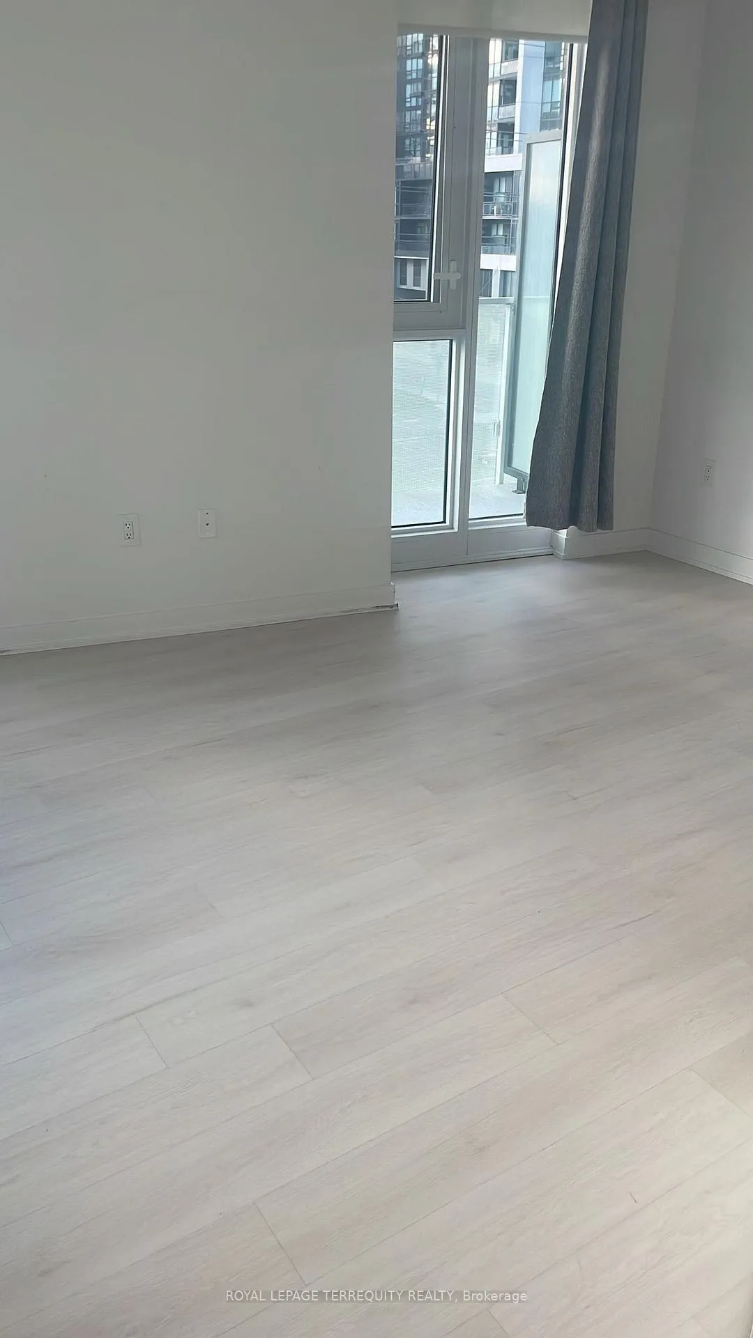 Photo 19 of Unit 305, 3900 Confederation Parkway, Mississauga, City Centre — HOMEH