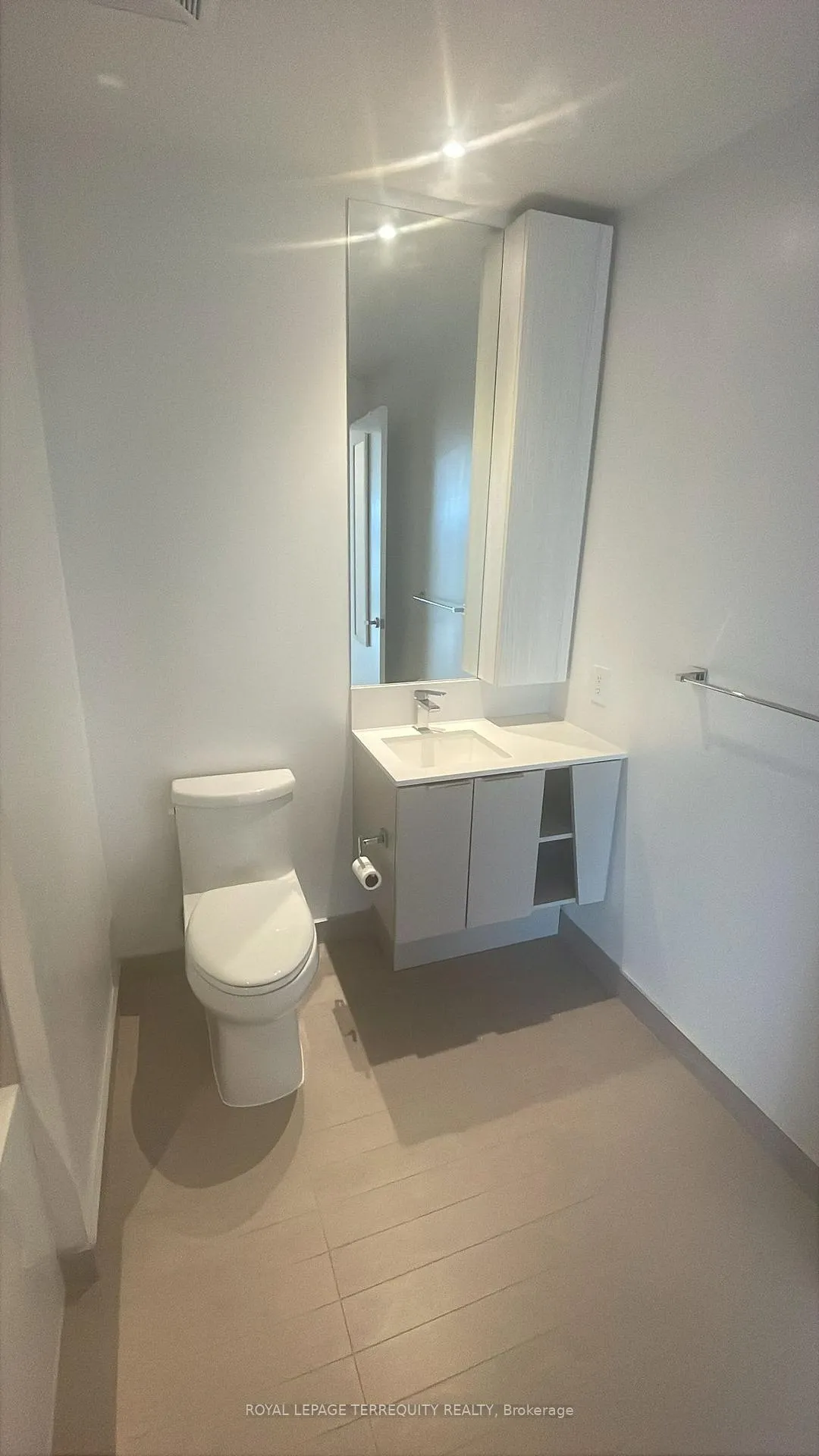 Photo 24 of Unit 305, 3900 Confederation Parkway, Mississauga, City Centre — HOMEH