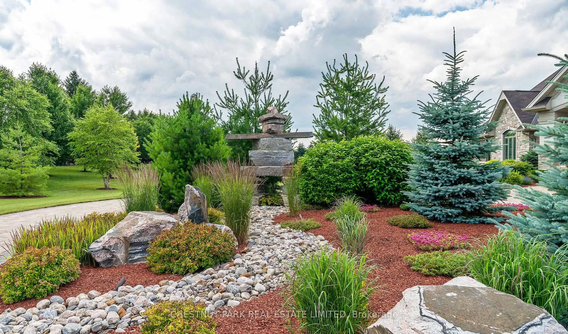 Photo 4 of 46 Anita Drive, Wellesley — HOMEH
