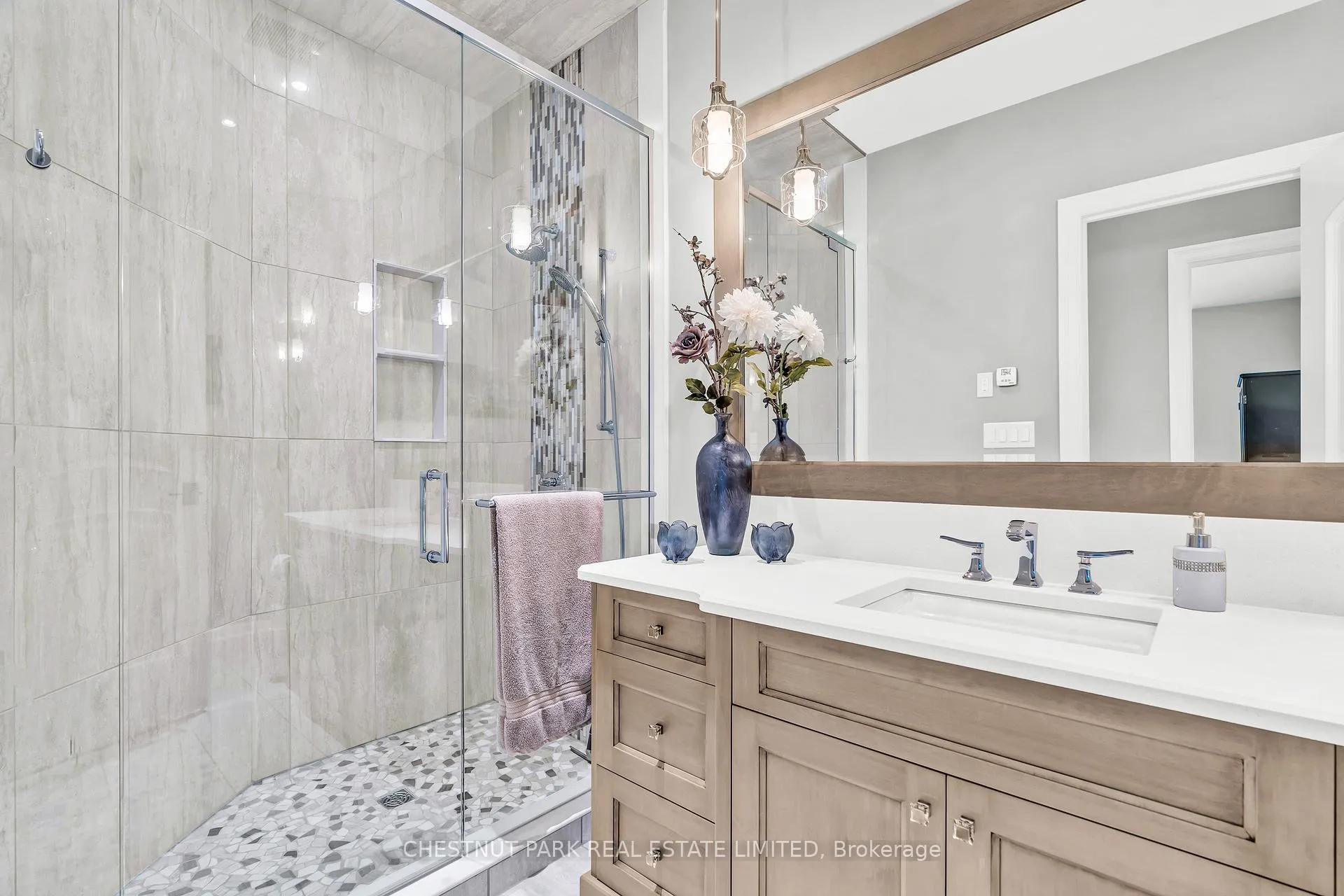 Photo 24 of 46 Anita Drive, Wellesley — HOMEH