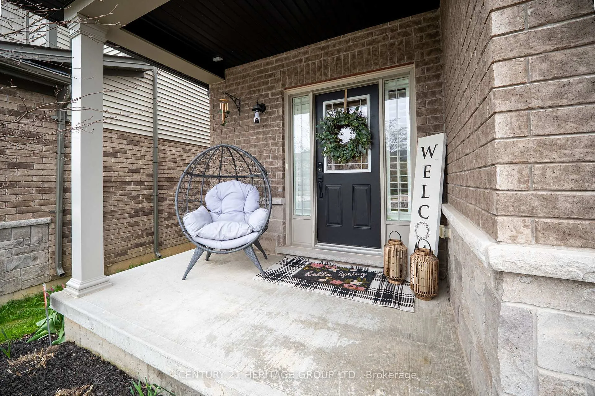 Photo 3 of 195 Pumpkin Pass, Hamilton, Binbrook — HOMEH