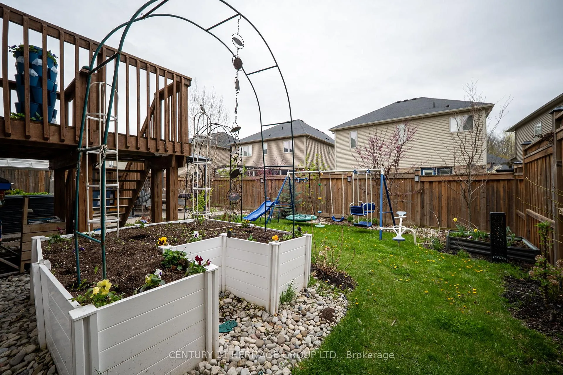 Photo 43 of 195 Pumpkin Pass, Hamilton, Binbrook — HOMEH