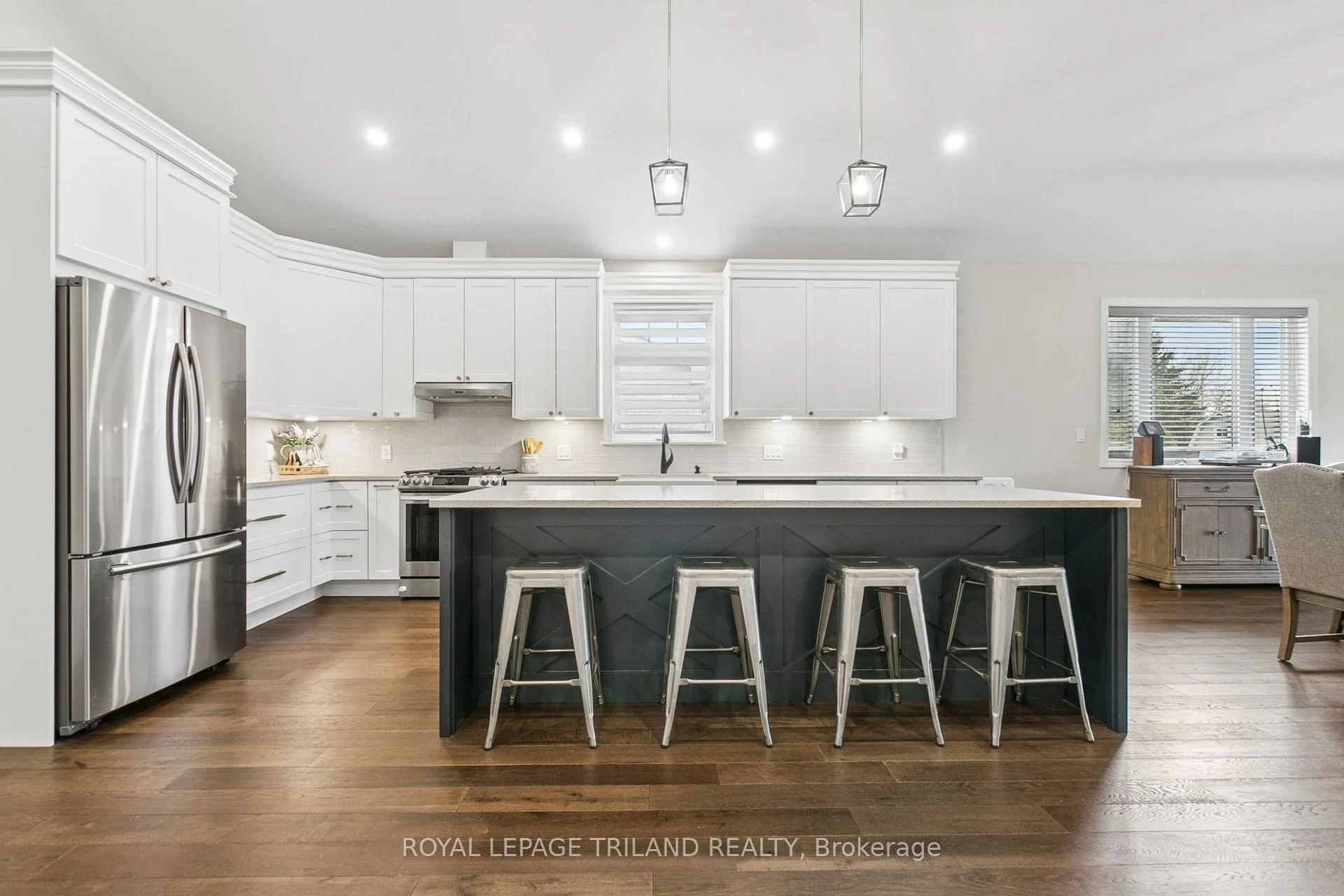 Photo 6 of 76 Coulter Avenue, St. Thomas — HOMEH
