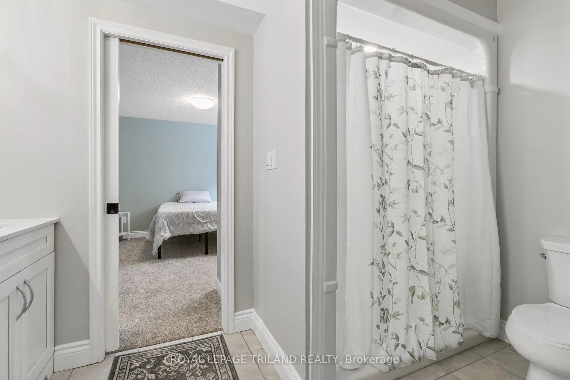 Photo 27 of 76 Coulter Avenue, St. Thomas — HOMEH