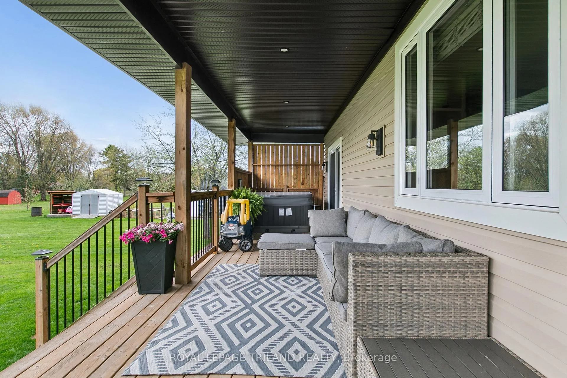 Photo 36 of 76 Coulter Avenue, St. Thomas — HOMEH
