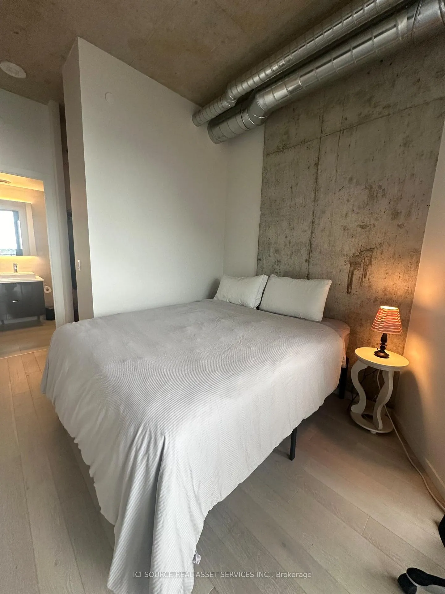 Photo 2 of Unit 912, 21 Lawren Harris Square, Toronto, Moss Park — HOMEH