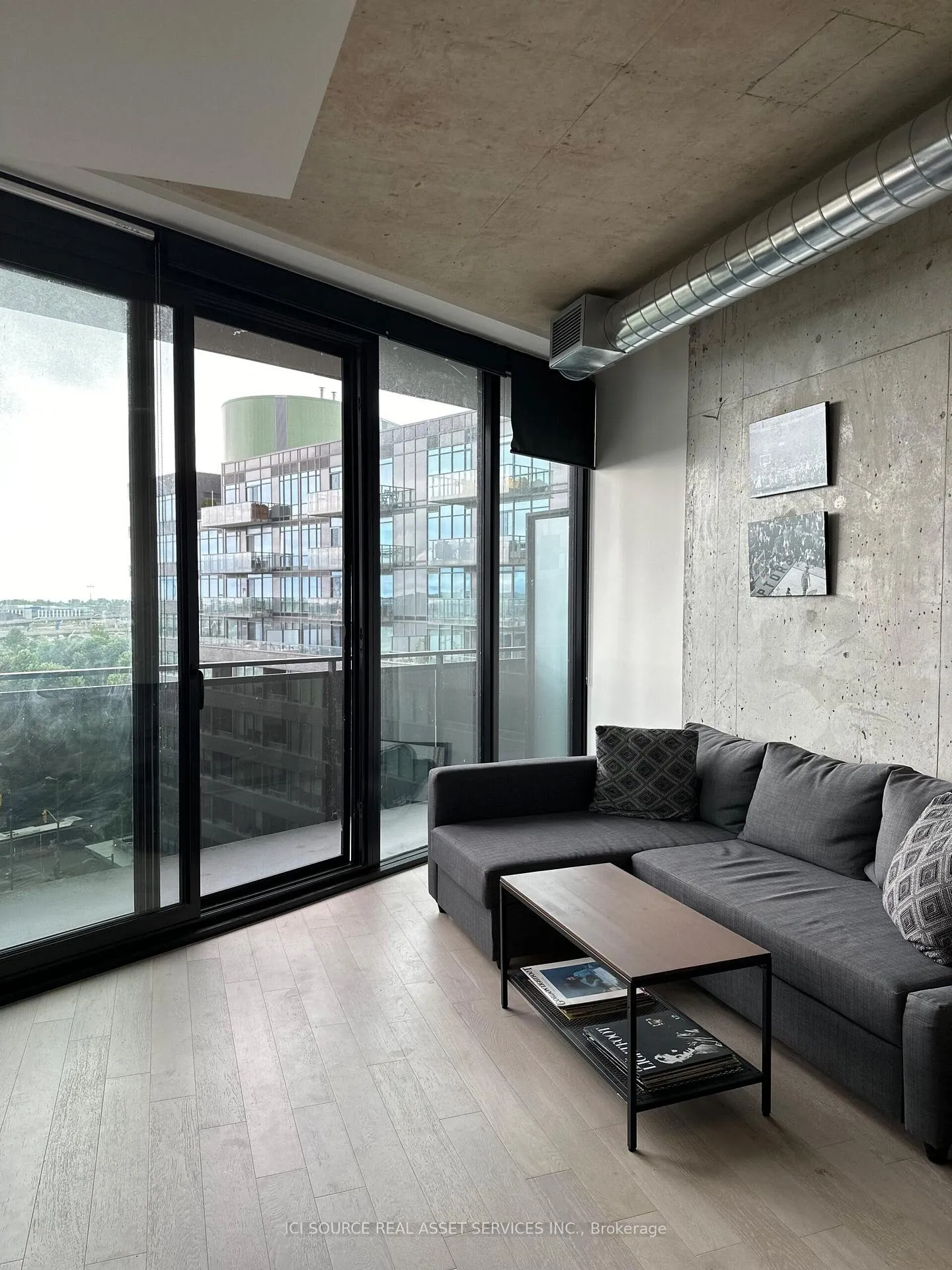 Photo 6 of Unit 912, 21 Lawren Harris Square, Toronto, Moss Park — HOMEH
