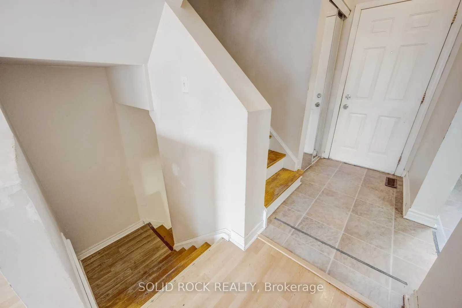Photo 35 of Unit 332, 332 Fleetwood Crescent, Brampton, Southgate — HOMEH