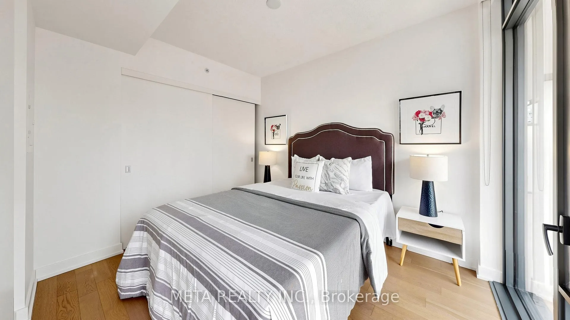 Photo 18 of Unit 916, 25 Richmond Street E, Toronto, Church-Yonge Corridor — HOMEH