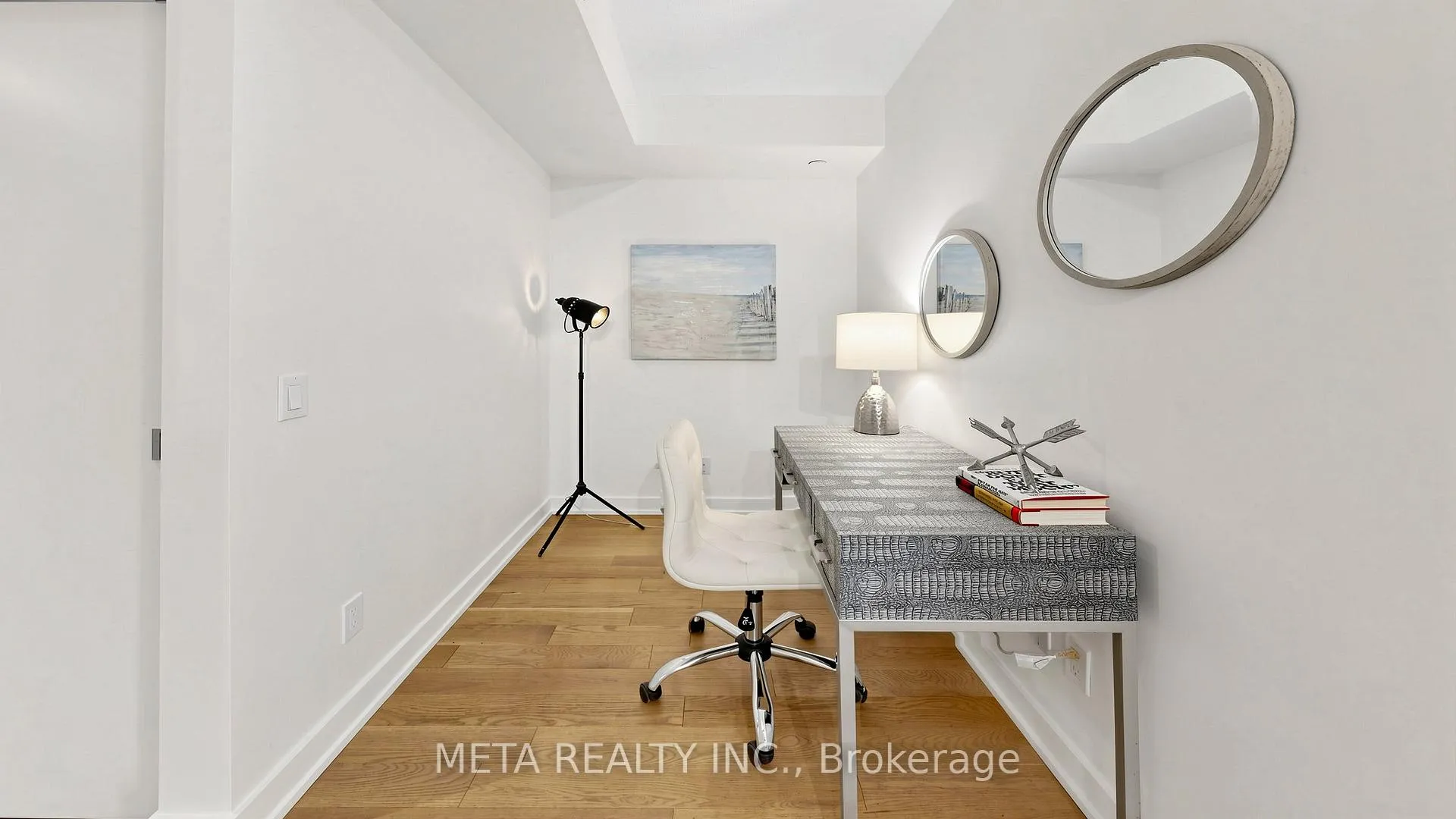 Photo 20 of Unit 916, 25 Richmond Street E, Toronto, Church-Yonge Corridor — HOMEH