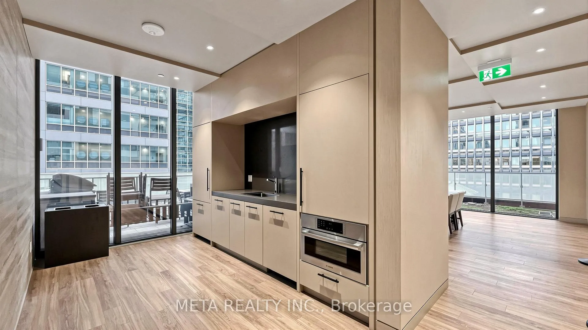 Photo 32 of Unit 916, 25 Richmond Street E, Toronto, Church-Yonge Corridor — HOMEH