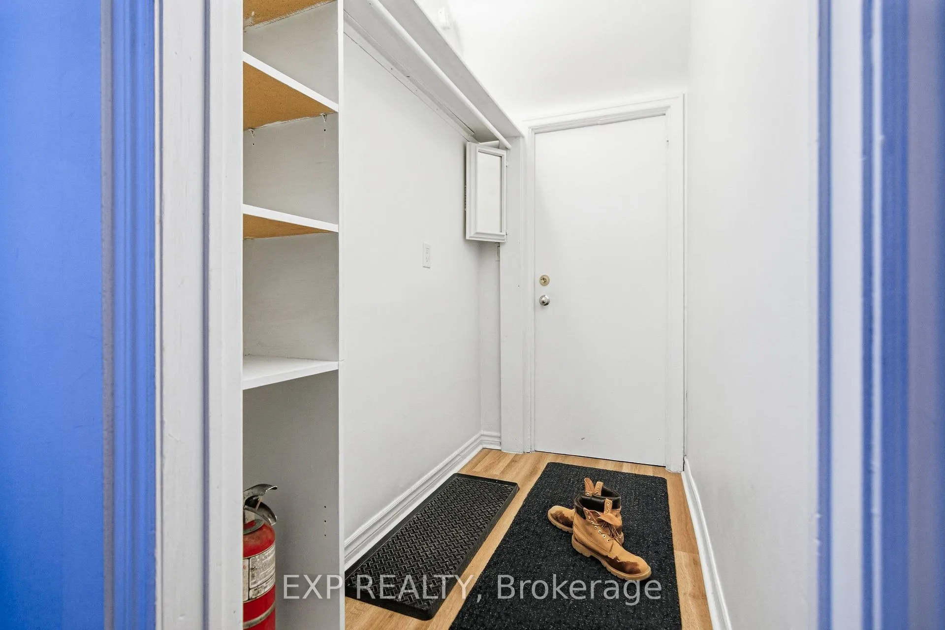 Photo 6 of 1663 Bank Street, Ottawa, Ridgemont — HOMEH