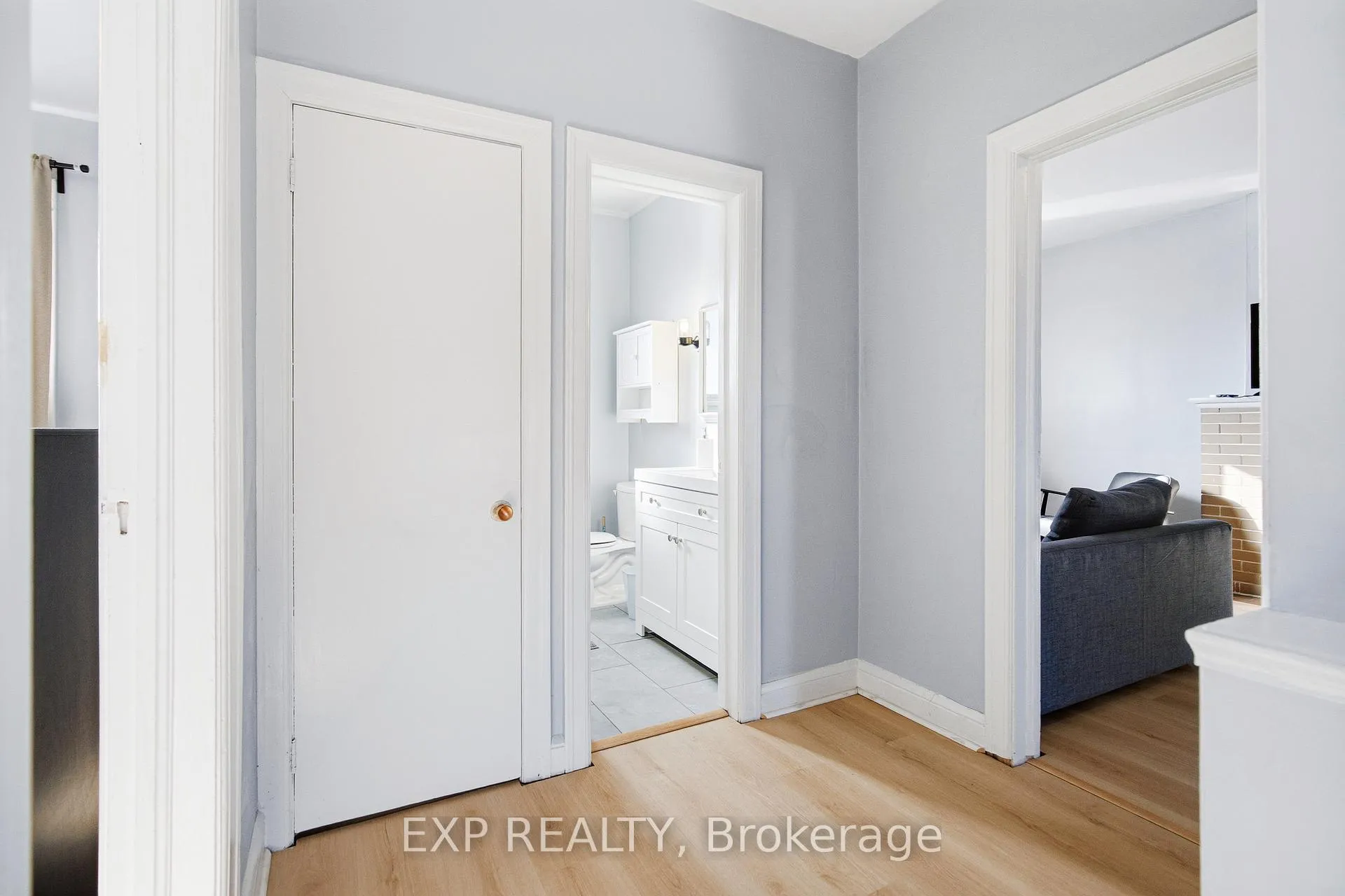 Photo 13 of 1663 Bank Street, Ottawa, Ridgemont — HOMEH
