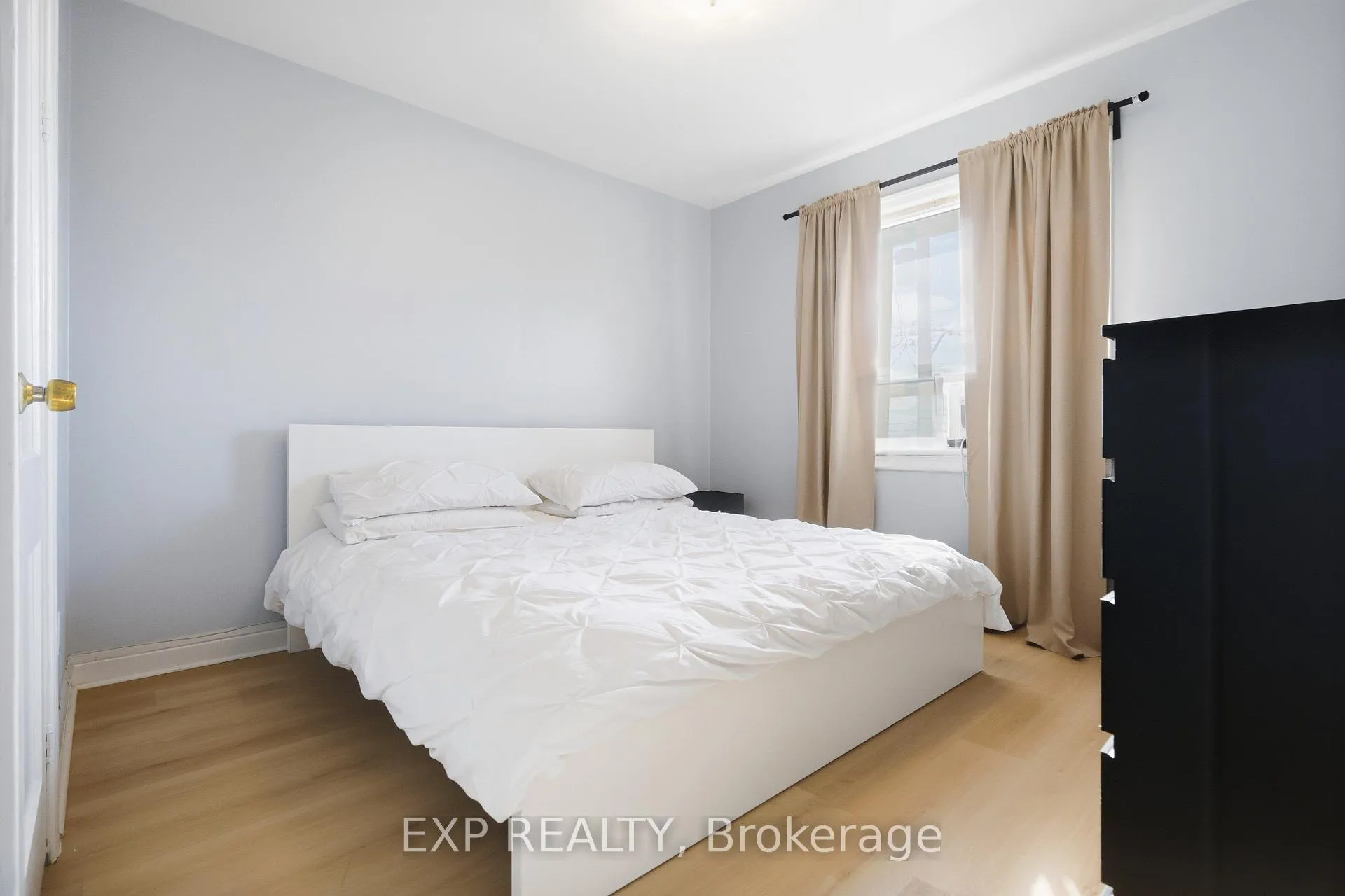 Photo 16 of 1663 Bank Street, Ottawa, Ridgemont — HOMEH