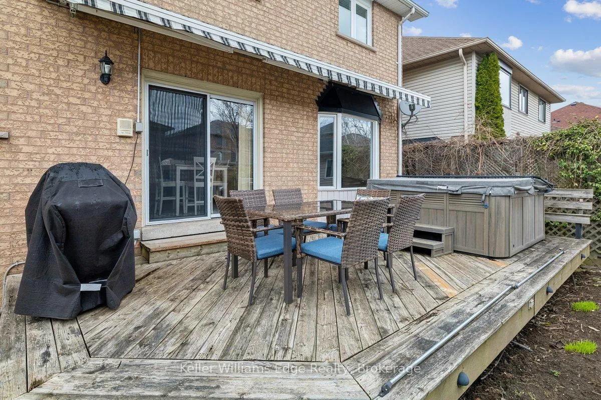 Photo 29 of 40 Brookhurst Crescent, Hamilton, Waterdown — HOMEH