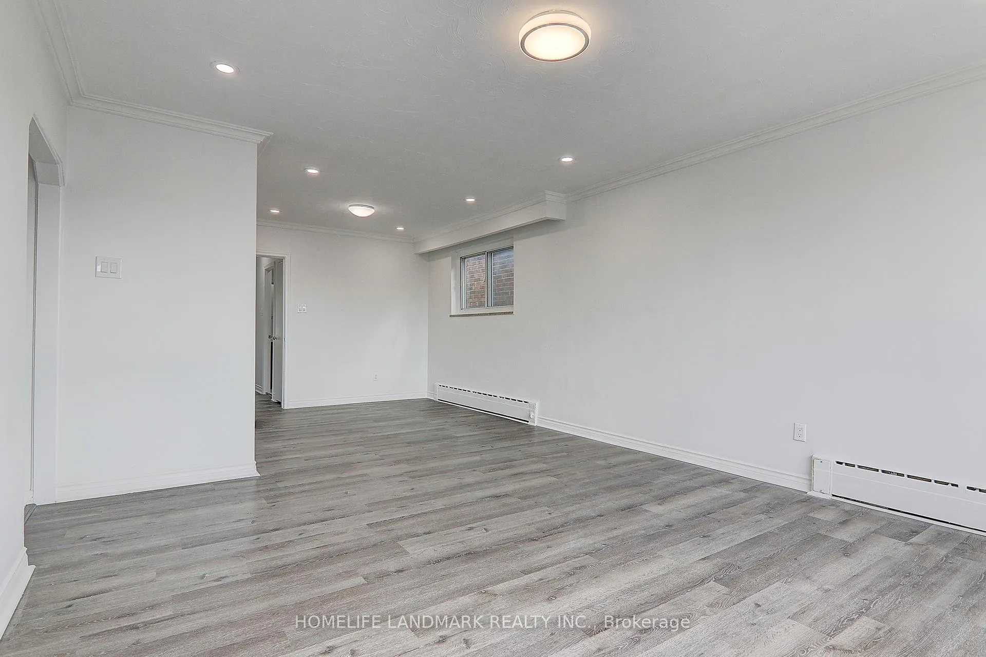 Photo 8 of Unit 2(Upper, 8 Hanson Road, Toronto, Oakwood Village — HOMEH