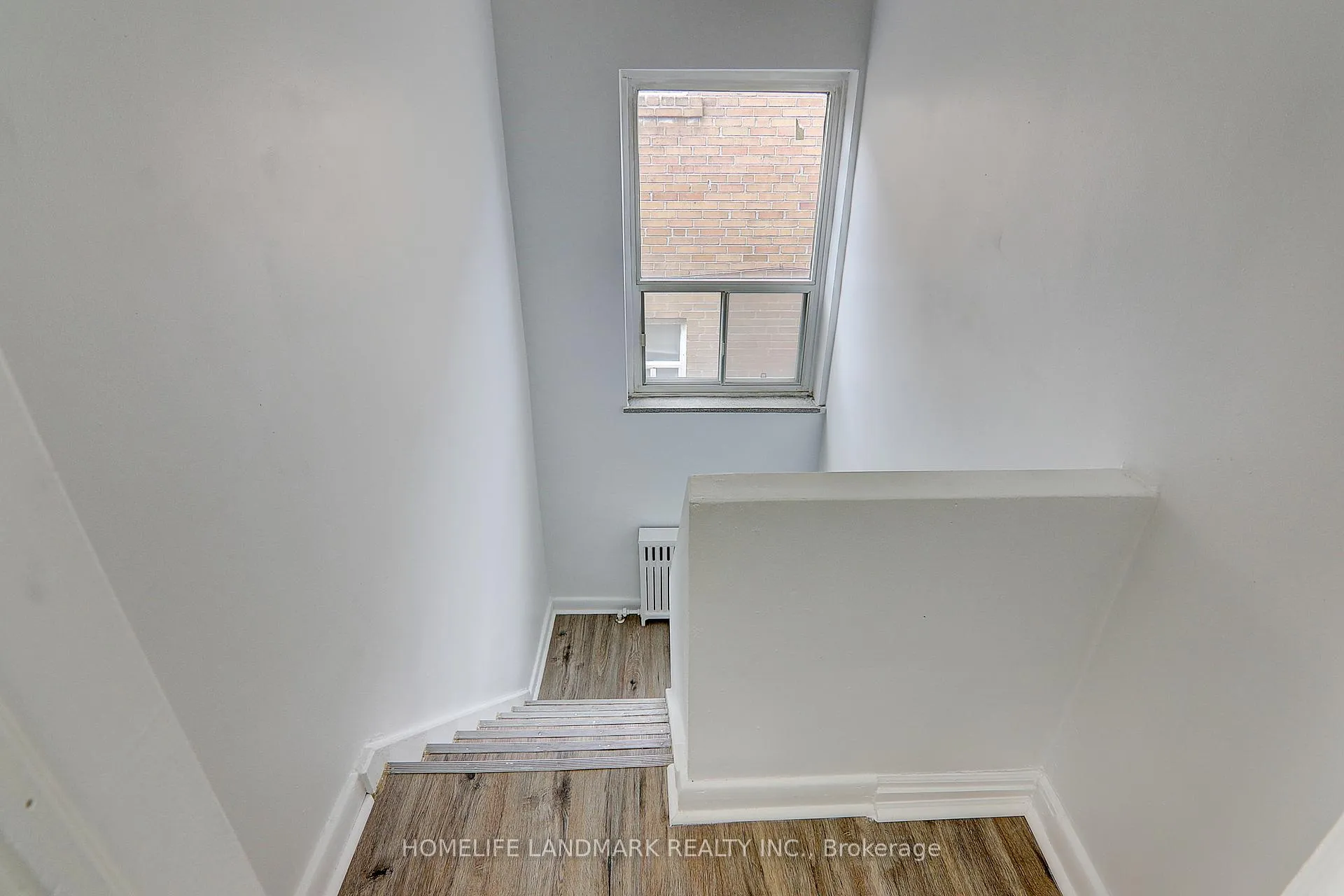 Photo 16 of Unit 2(Upper, 8 Hanson Road, Toronto, Oakwood Village — HOMEH