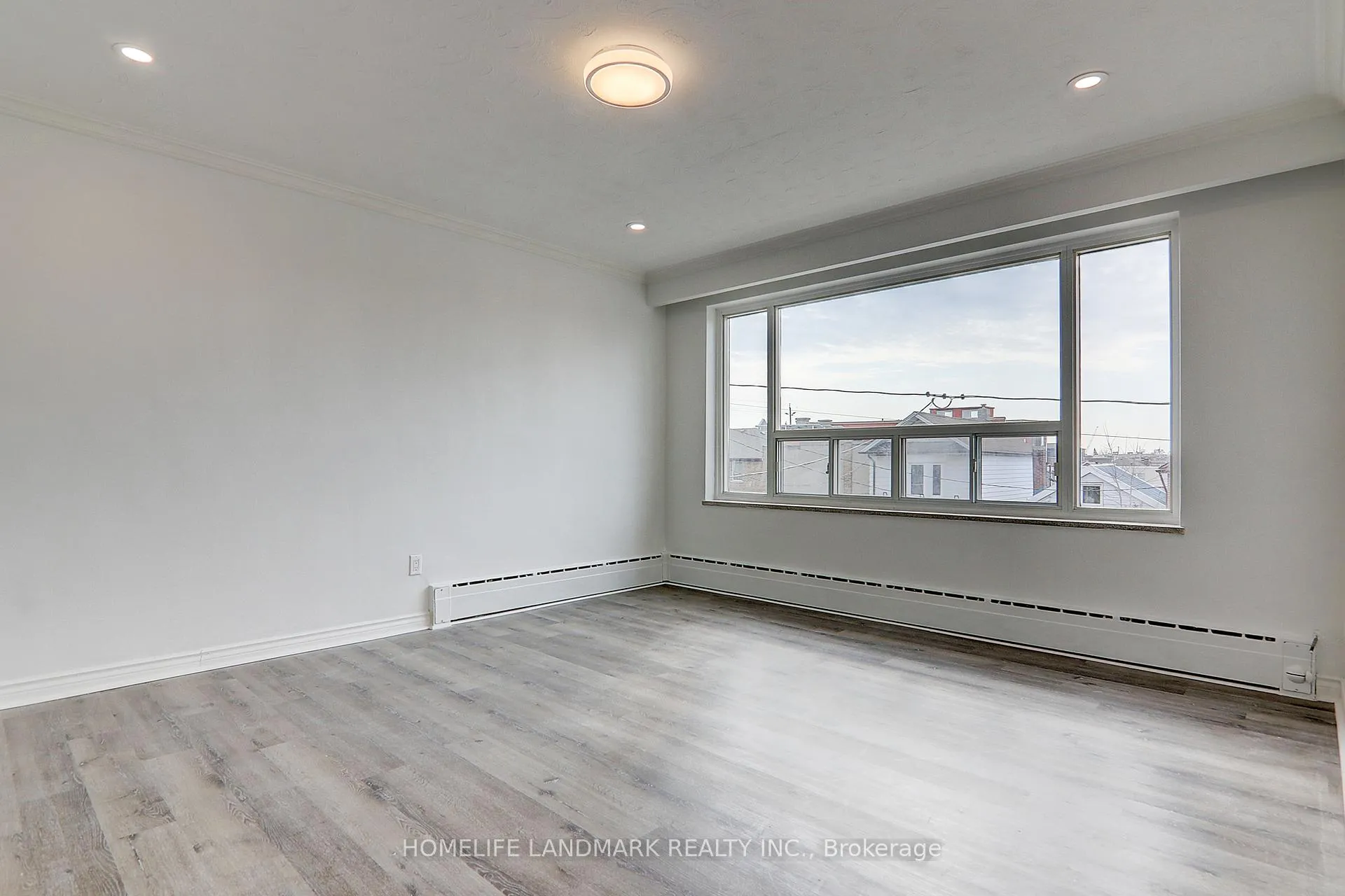 Photo 21 of Unit 2(Upper, 8 Hanson Road, Toronto, Oakwood Village — HOMEH