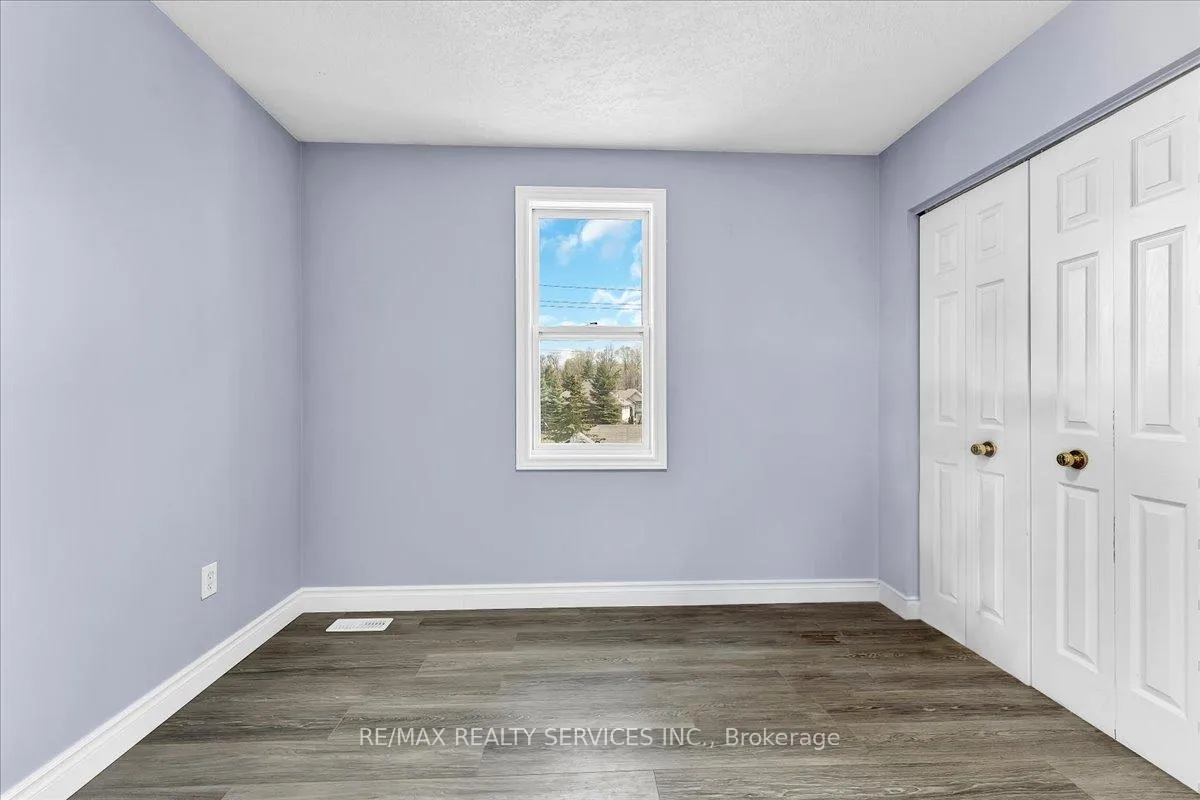 Photo 30 of 672 Zermatt Drive, Waterloo, Clair Hills — HOMEH