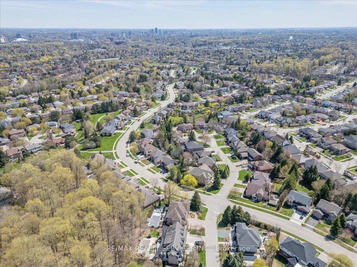 Photo 50 of 672 Zermatt Drive, Waterloo, Clair Hills — HOMEH
