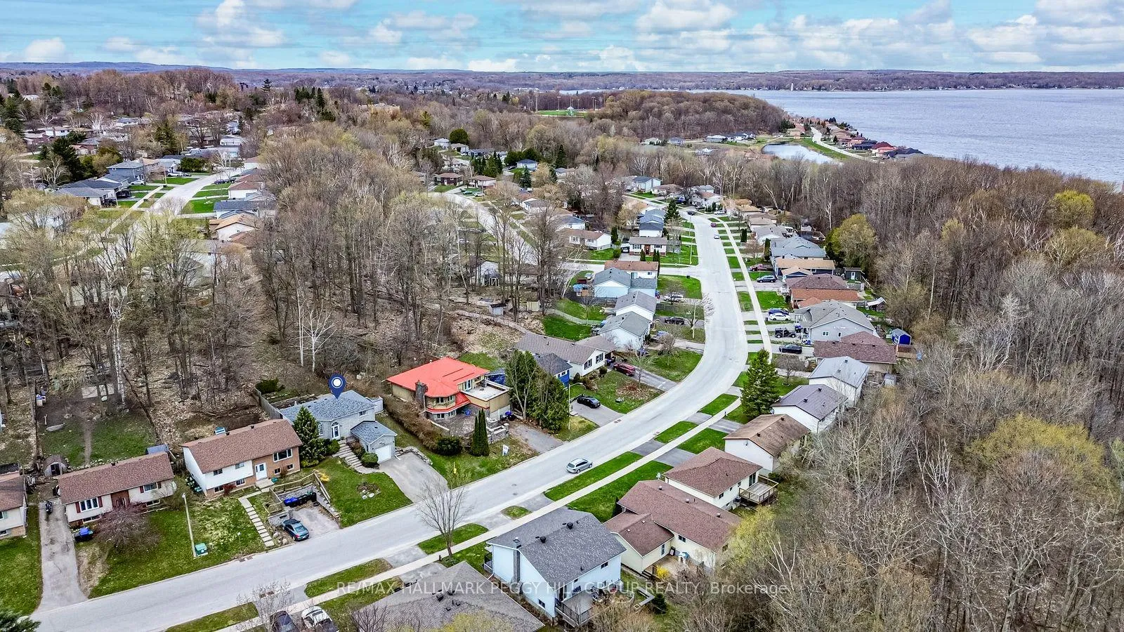 Photo 19 of 821 Birchwood Drive, Midland — HOMEH