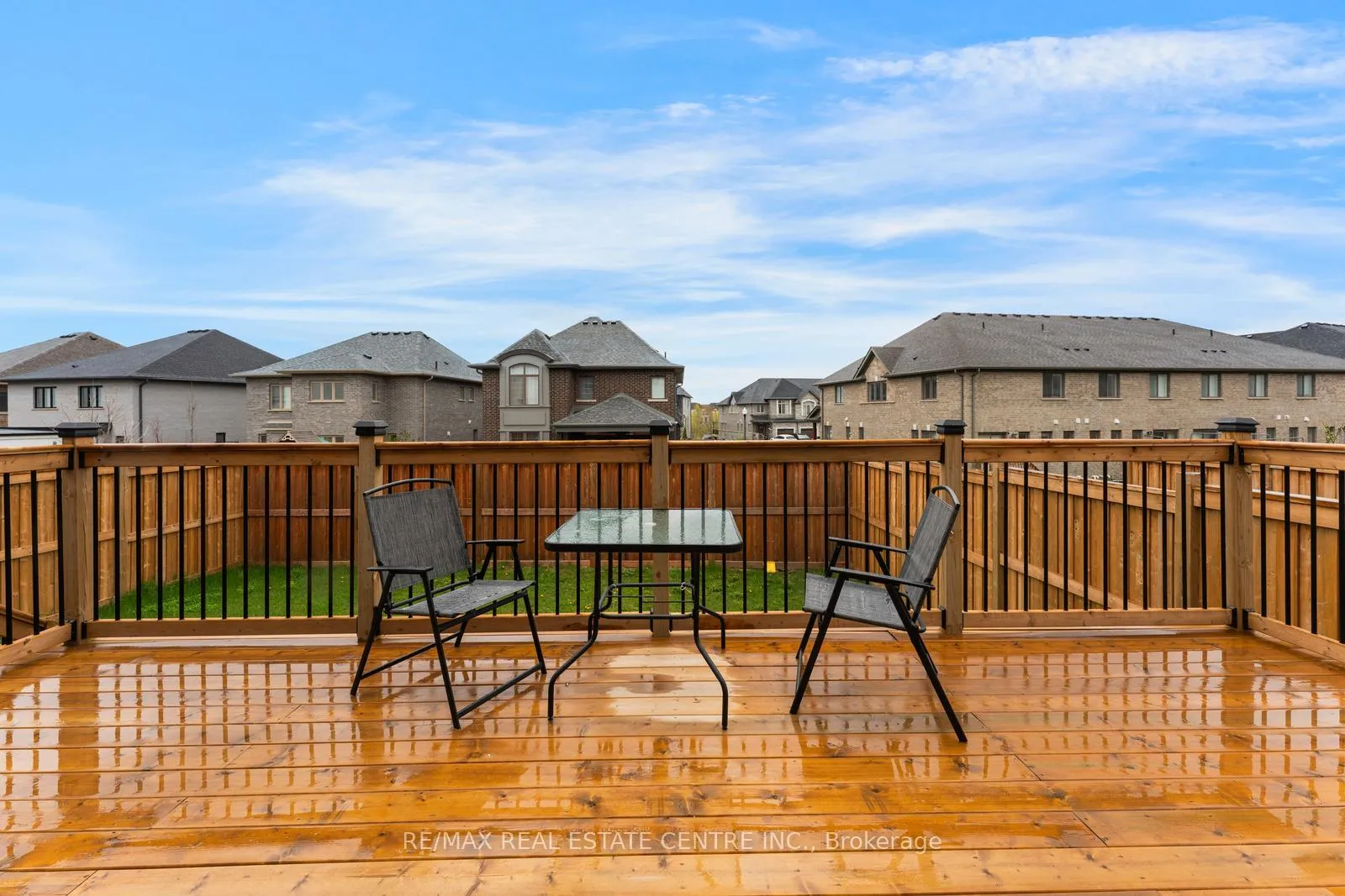 Photo 45 of 94 Pondcliffe Drive, Kitchener, Doon South — HOMEH