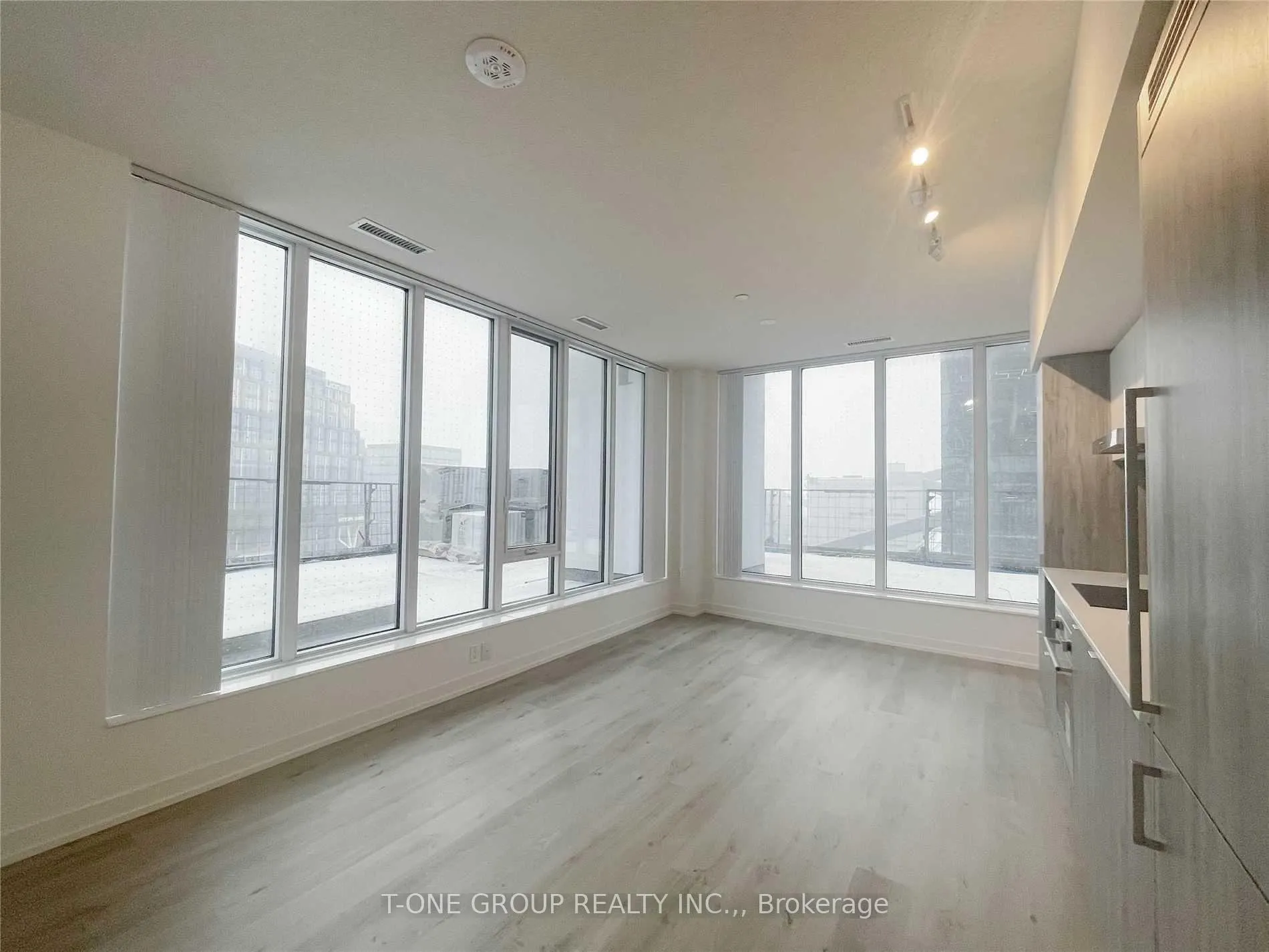 Photo 1 of Unit 1006, 138 Downes Street, Toronto, Waterfront Communities — HOMEH
