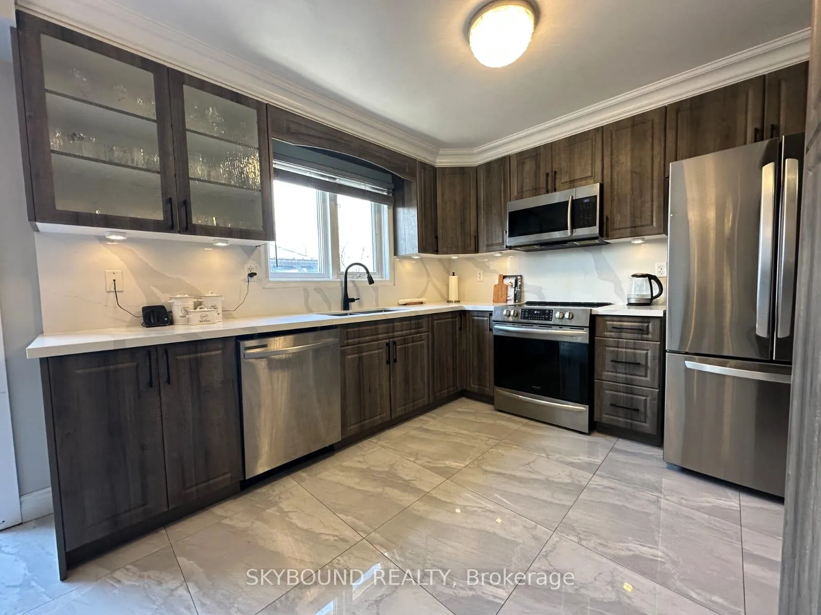 Photo 10 of 328 Andrews Trail E, Milton, Clarke — HOMEH