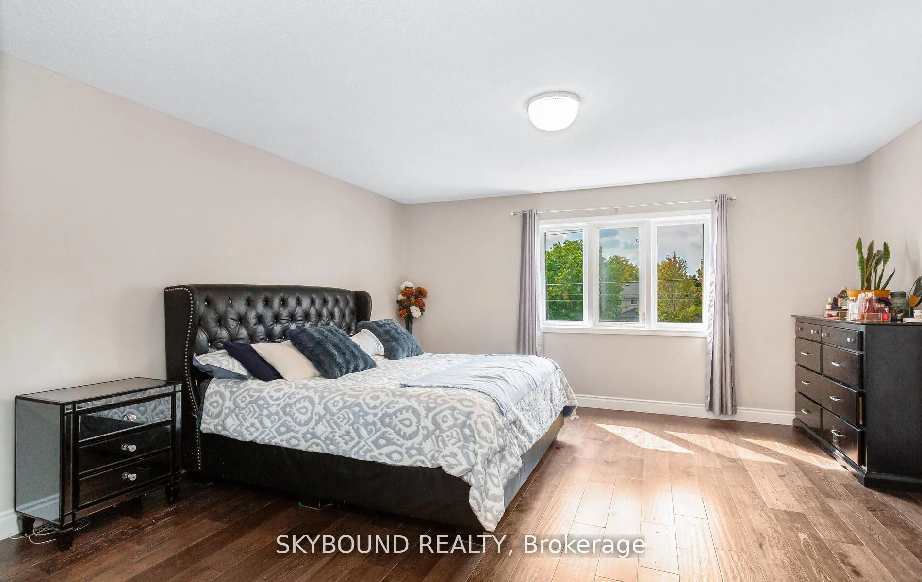 Photo 18 of 328 Andrews Trail E, Milton, Clarke — HOMEH