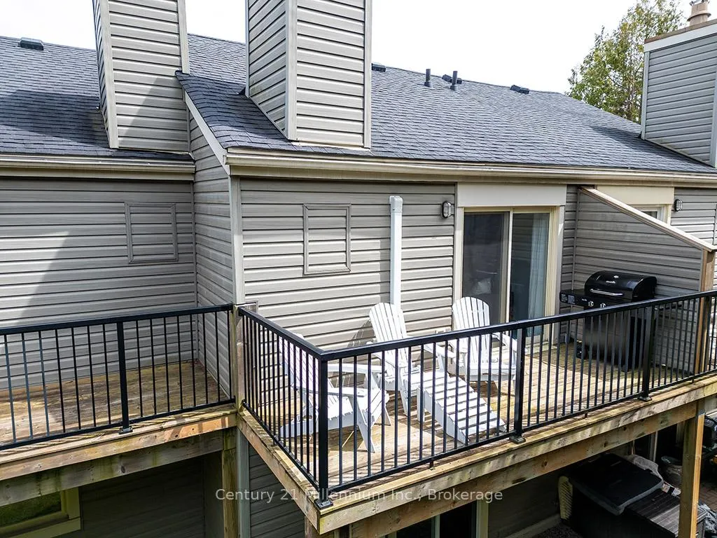 Photo 10 of 479 Oxbow Crescent, Collingwood — HOMEH