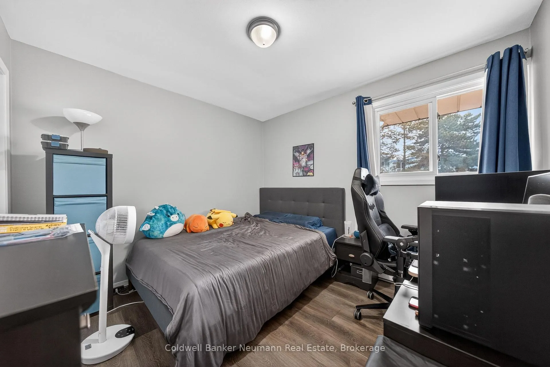 Photo 13 of 111 Conroy Crescent, Guelph, Dovercliffe Park/Old University — HOMEH