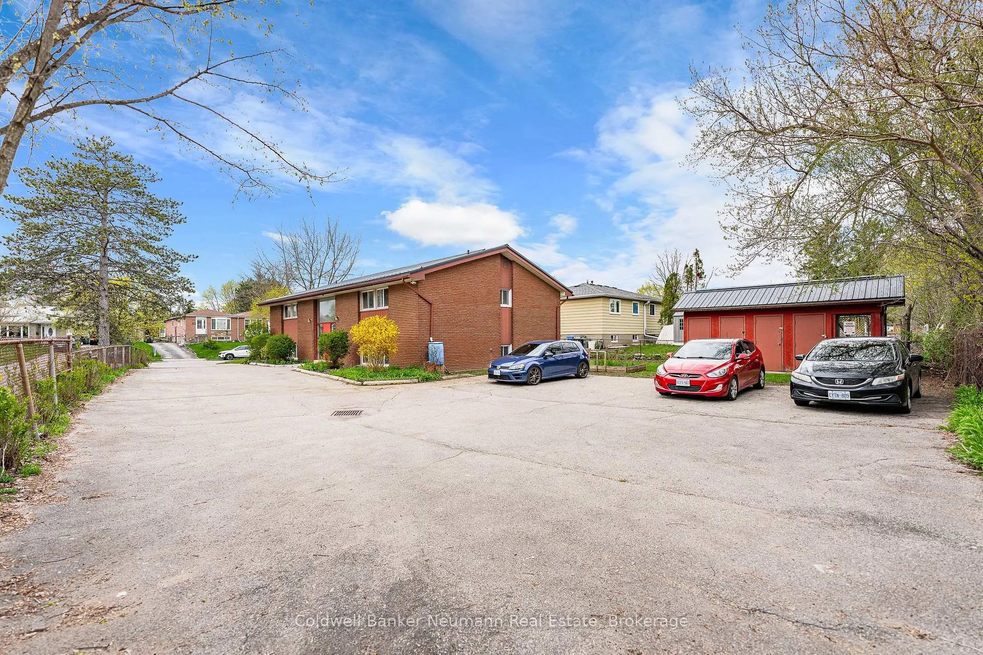 Photo 27 of 111 Conroy Crescent, Guelph, Dovercliffe Park/Old University — HOMEH