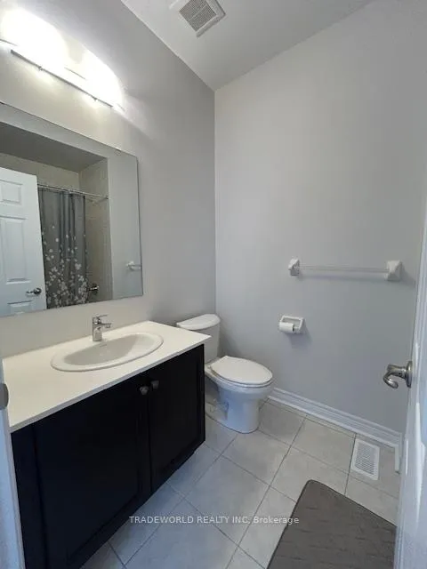 Photo 15 of 134 Mumbai Drive, Markham, Middlefield — HOMEH