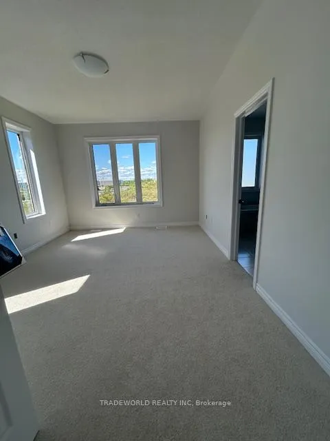Photo 18 of 134 Mumbai Drive, Markham, Middlefield — HOMEH