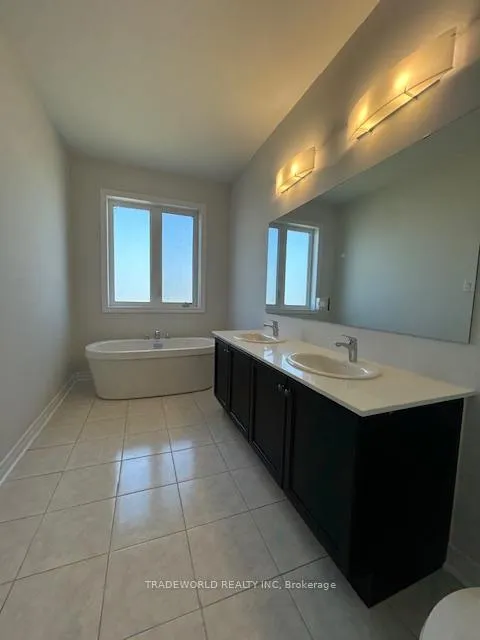 Photo 23 of 134 Mumbai Drive, Markham, Middlefield — HOMEH