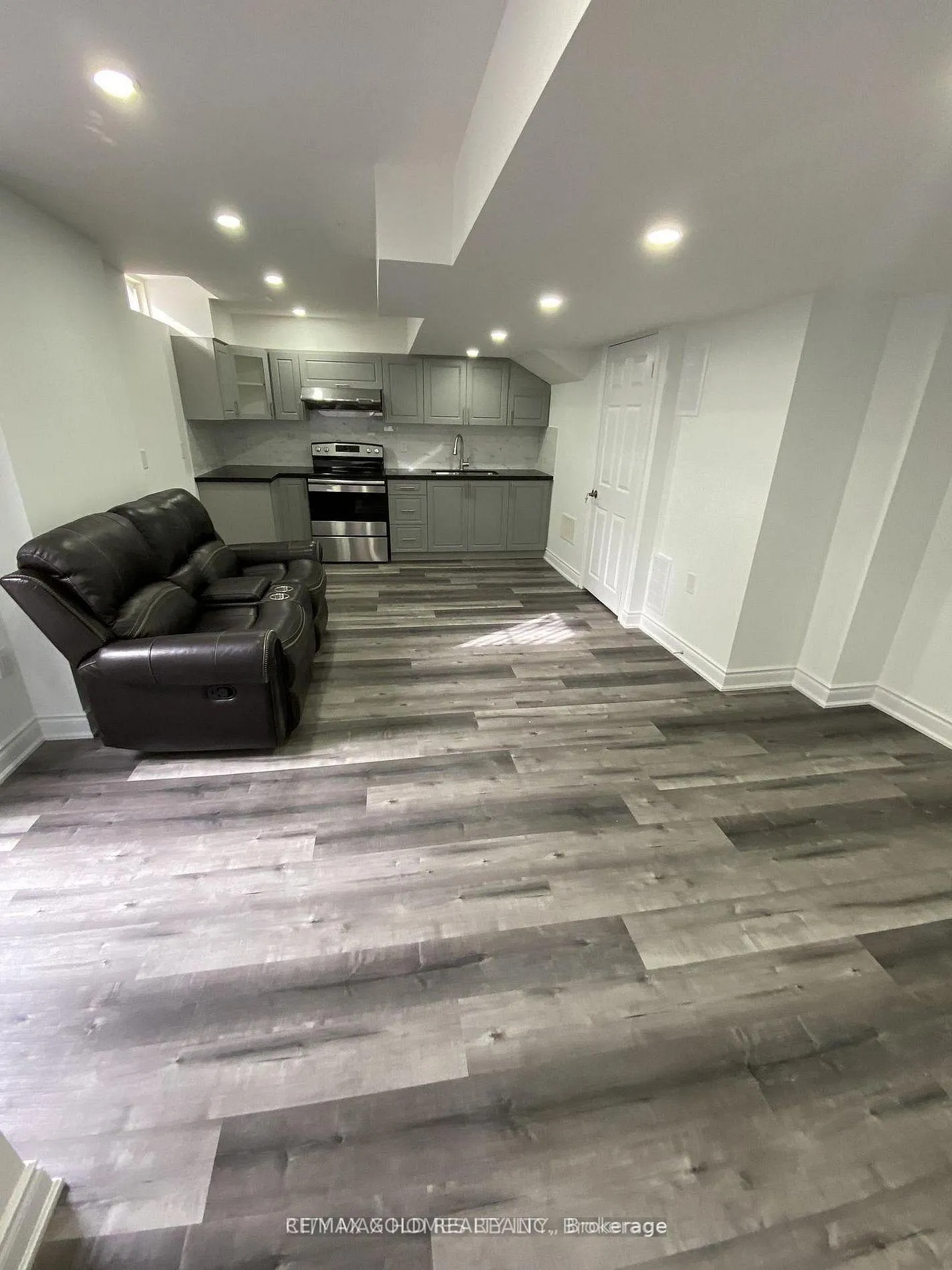 Photo 2 of Unit 1, 83 Commodore Drive, Brampton, Credit Valley — HOMEH