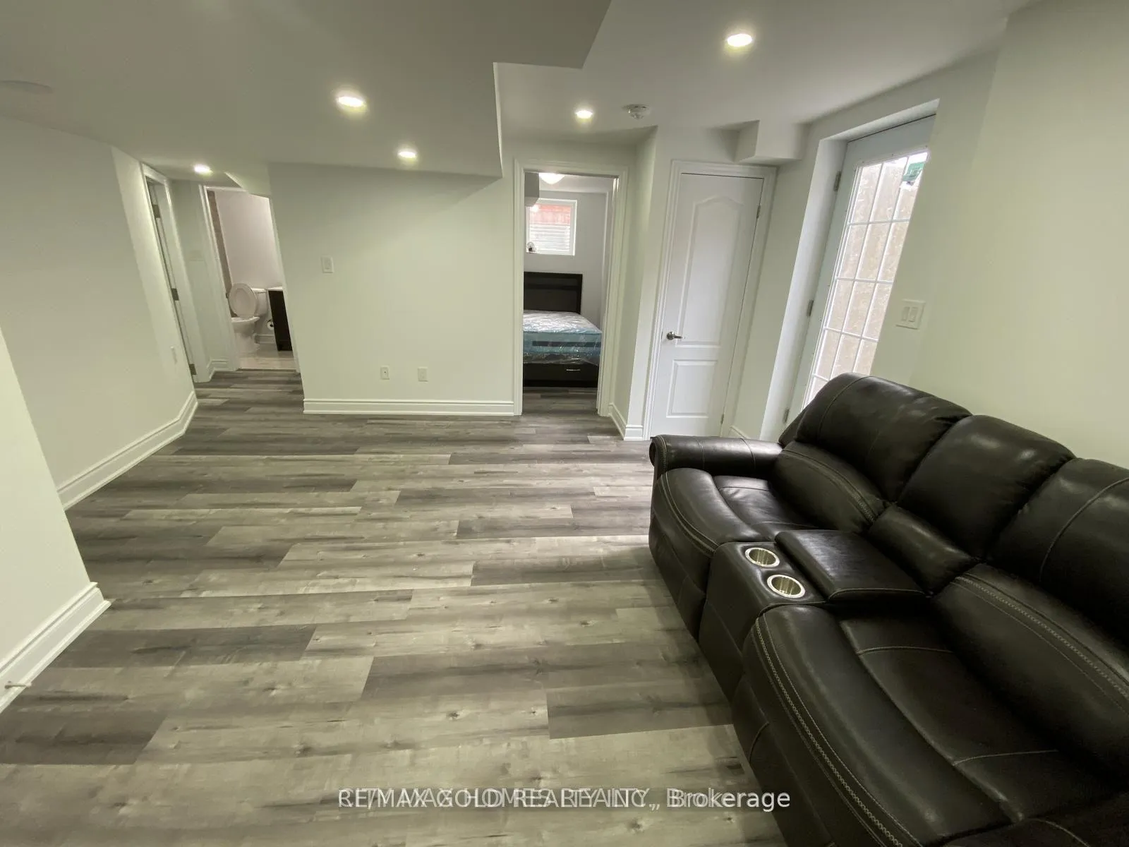 Photo 4 of Unit 1, 83 Commodore Drive, Brampton, Credit Valley — HOMEH