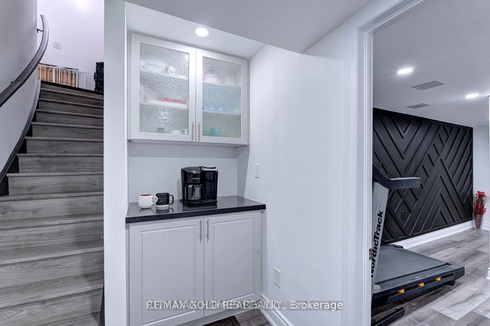 Photo 8 of Unit 1, 83 Commodore Drive, Brampton, Credit Valley — HOMEH