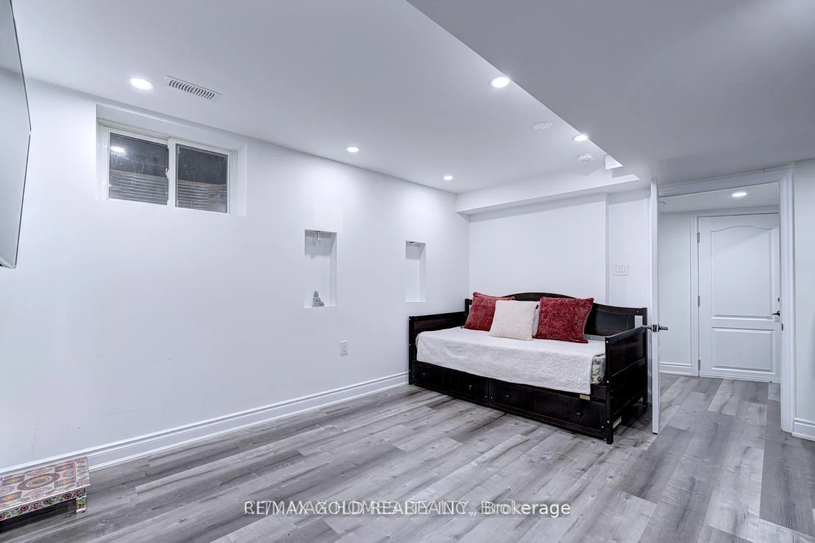 Photo 9 of Unit 1, 83 Commodore Drive, Brampton, Credit Valley — HOMEH
