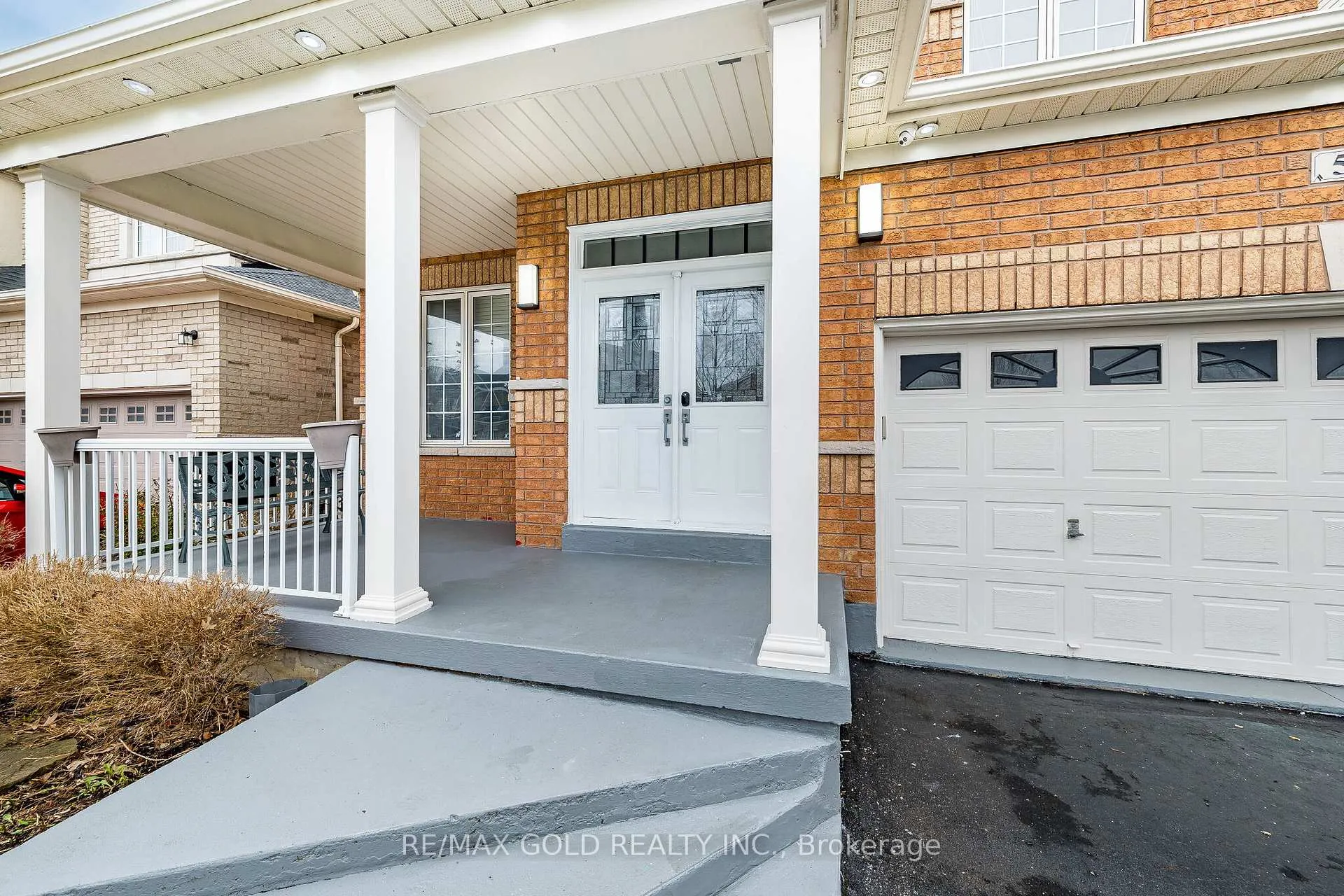 Front of 52 Moldovan Drive