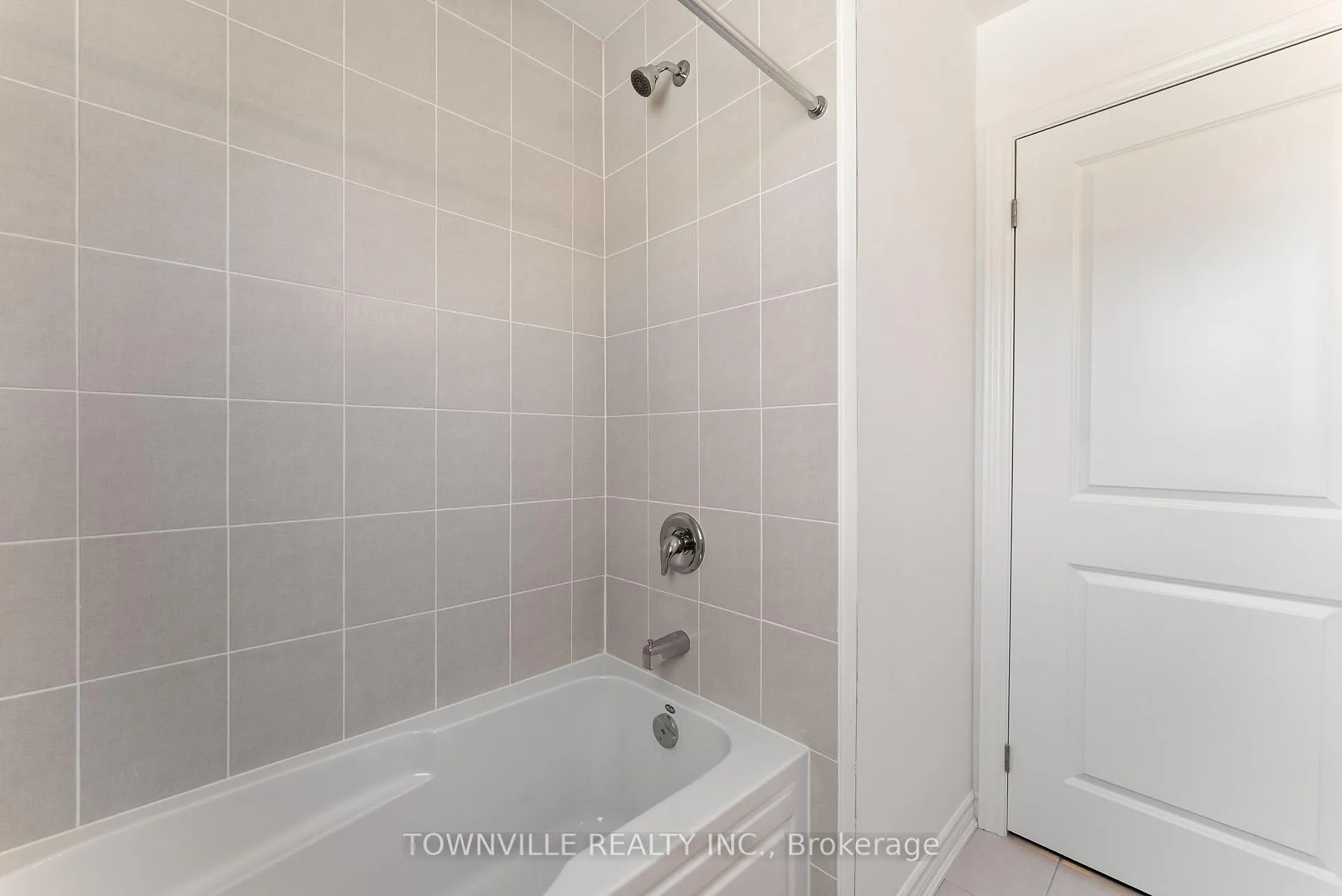 Photo 19 of 45 Lincoln Drive, Belleville, Belleville Ward — HOMEH